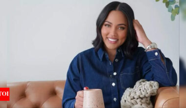 Stephen Curry's wife Ayesha Curry supports Golden State Valkyries with encouraging message during game | NBA News