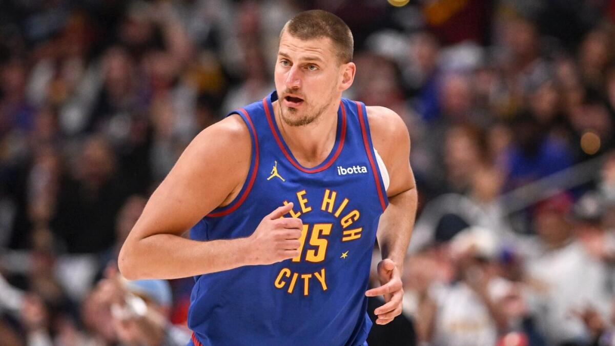 WATCH: Nuggets' Nikola Jokić brought to tears by horse racing victory in Serbia