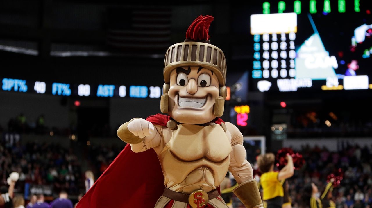 USC lands another No. 1 prospect in women's basketball as Saniyah Hall commits