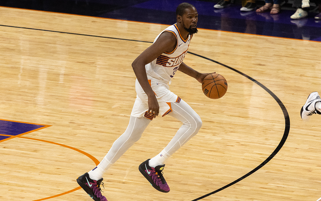 Phoenix Suns' playoff push in jeopardy after quiet trade deadline