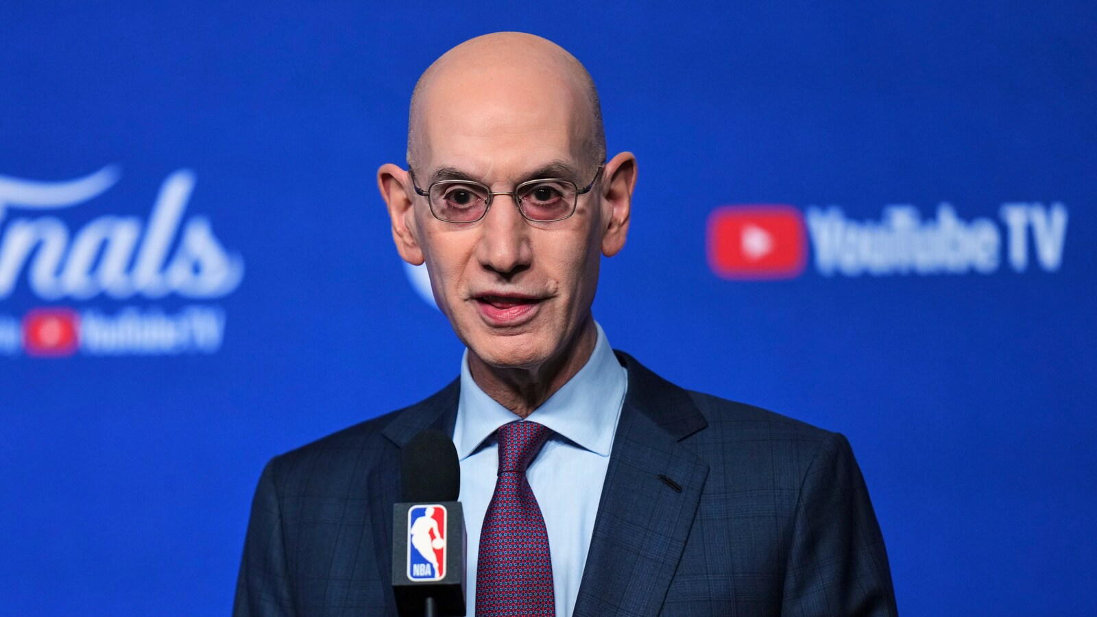 Why is Adam Silver booed during the NBA Draft?