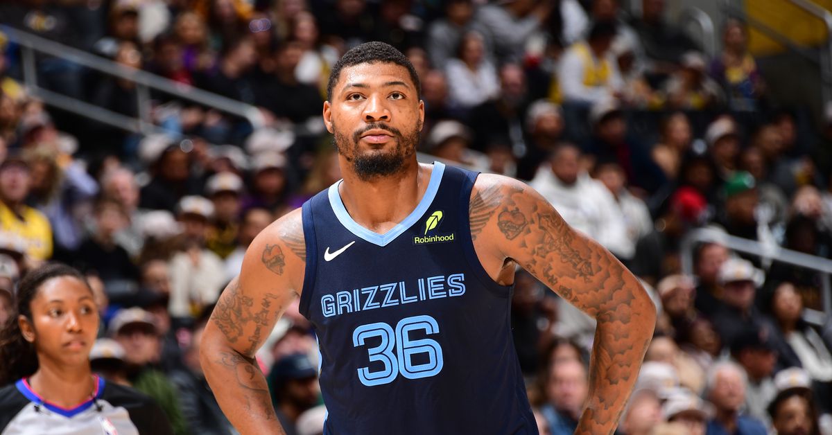 Film Breakdown: The Lakers signed their new defensive leader