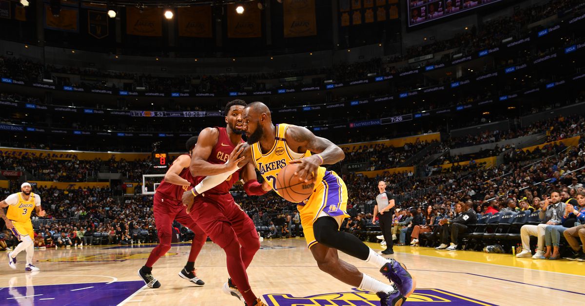 Reacts: Fans are split on a potential LeBron James trade