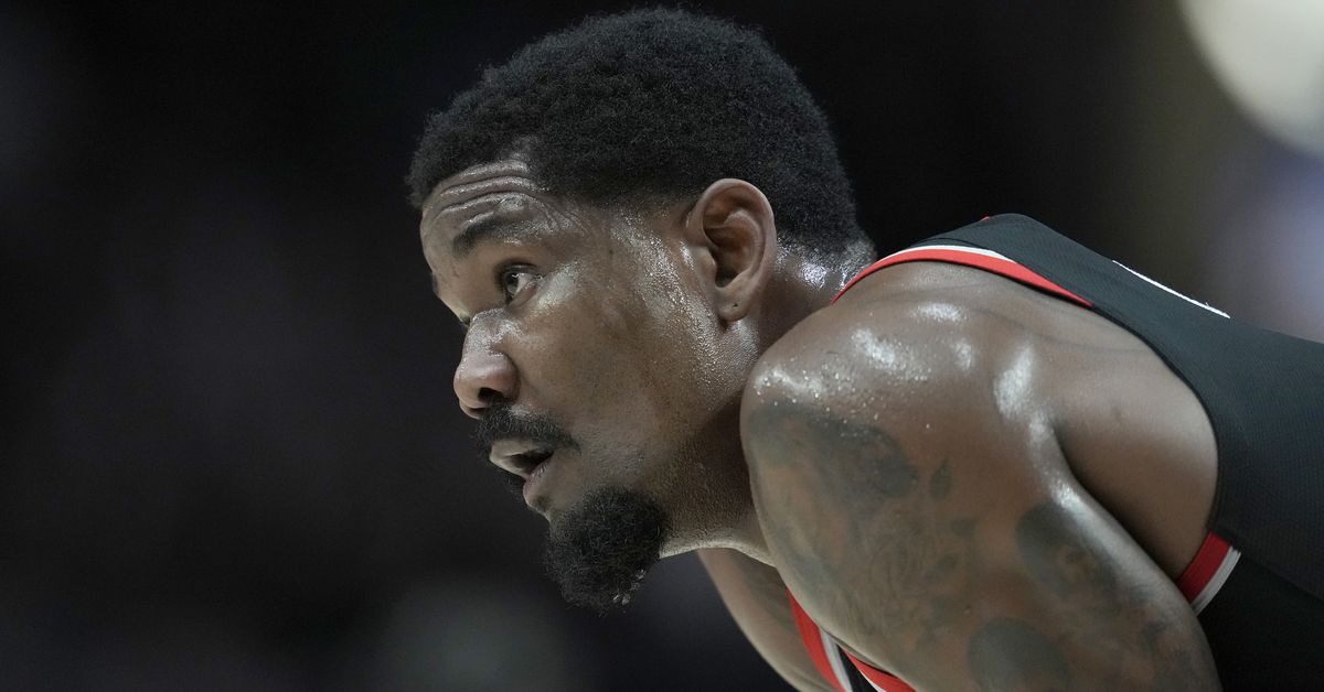 Deandre Ayton won’t take playing with the Lakers for granted