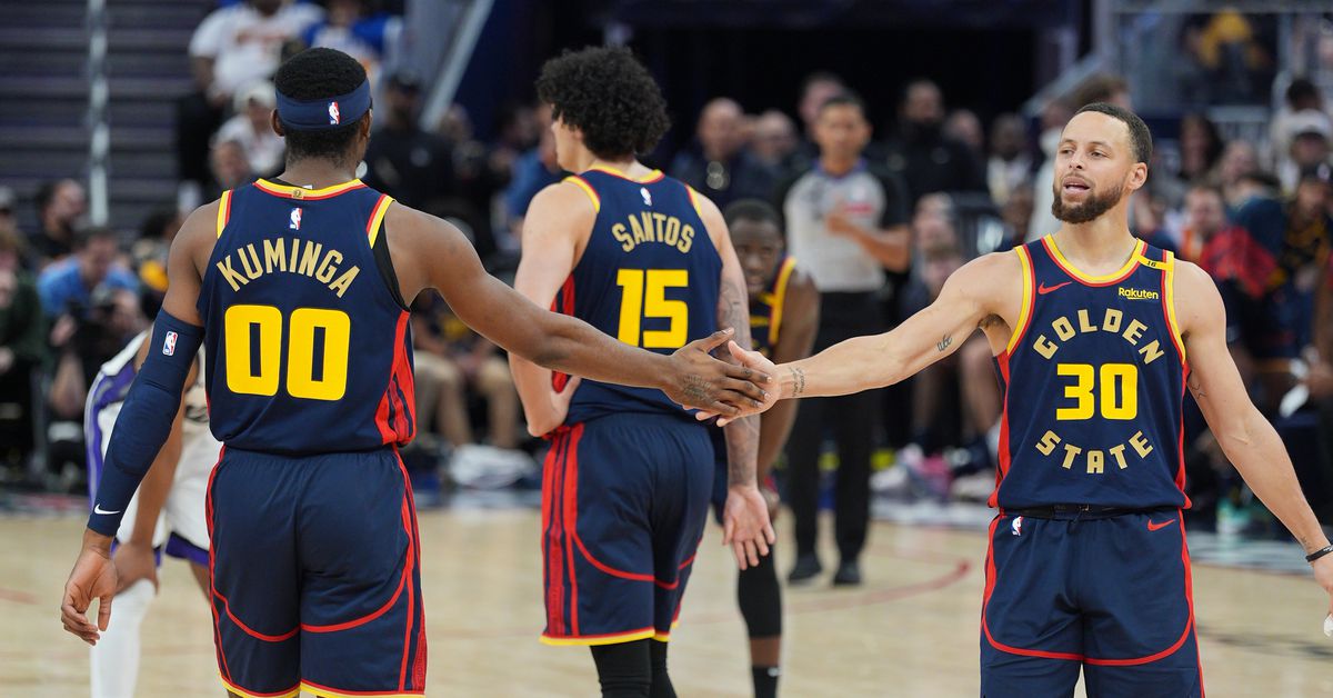 Warriors fans react to Steph Curry’s history, Jonathan Kuminga’s return