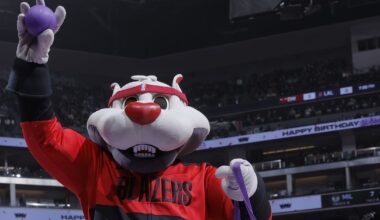 Blazers Mascot Panned in Leaguewide Rankings