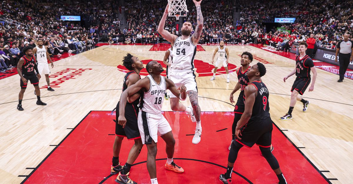 Raptors sign free agent Sandro Mamukelashvili