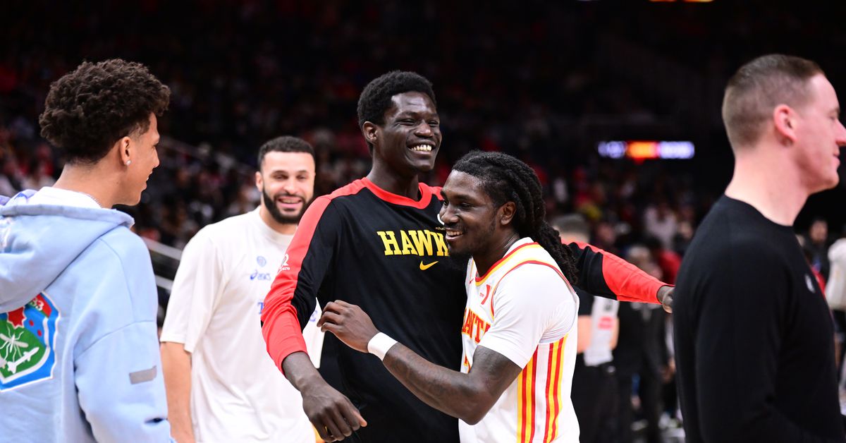 Keaton Wallace returns on two-way contract