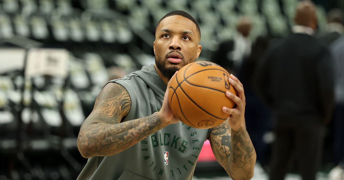 Report: Lillard Open to Signing With a Team Under the Right Conditions