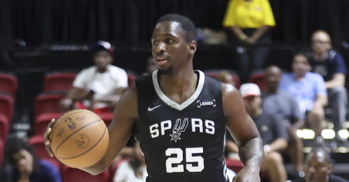 Report: David Jones-Garcia turns down Olympiacos offer, remains committed to the NBA