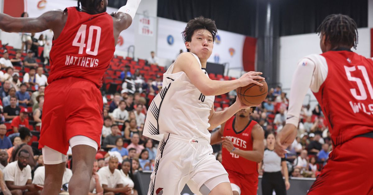 Trail Blazers, Yang Hansen Pull Away From Rockets, 102-83