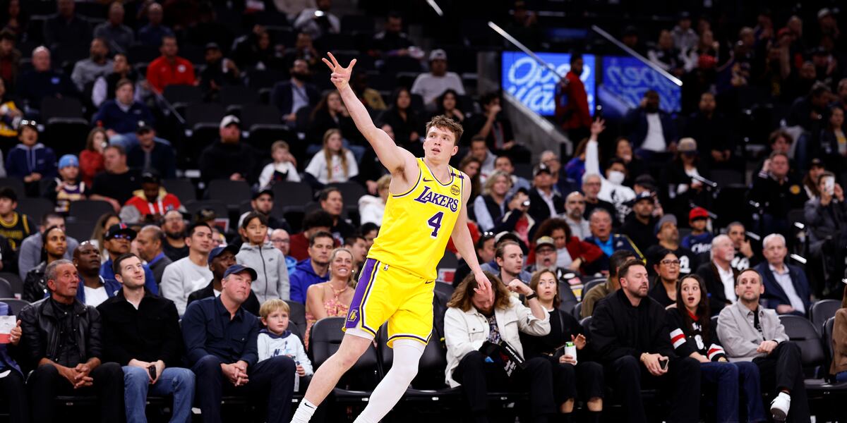 VFL Dalton Knecht headed back to Lakers after trade to Hornets rescinded