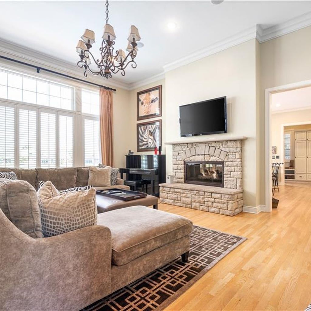 Tyrese Haliburton's living room