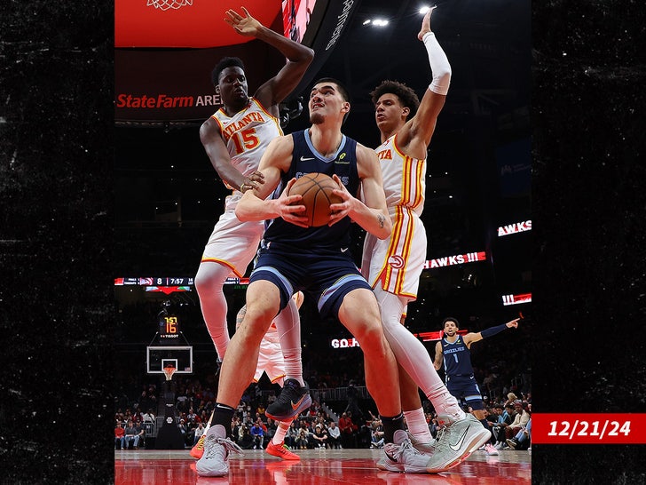 Zach Edey  sub getty swipe 2