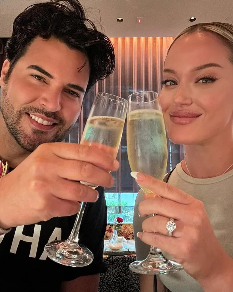 <p>Lacey Schwimmer & Frankie Moreno</p>