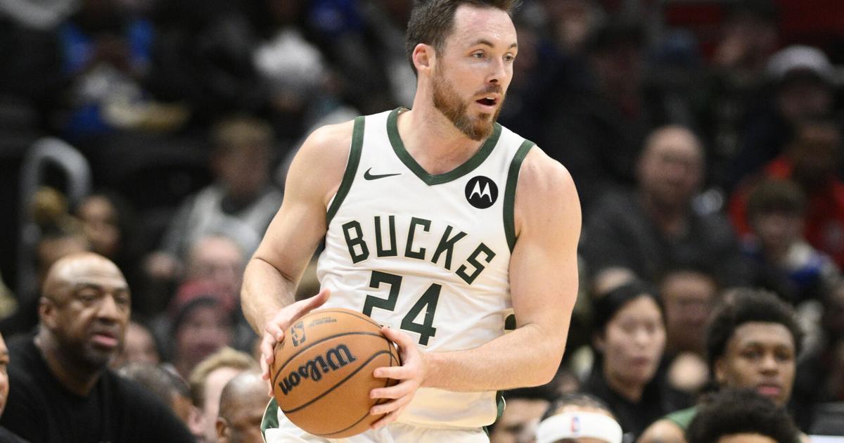 Hornets acquire Connaughton, 2 second-round picks from Bucks for Micic, AP source says - Chronicle-Tribune
