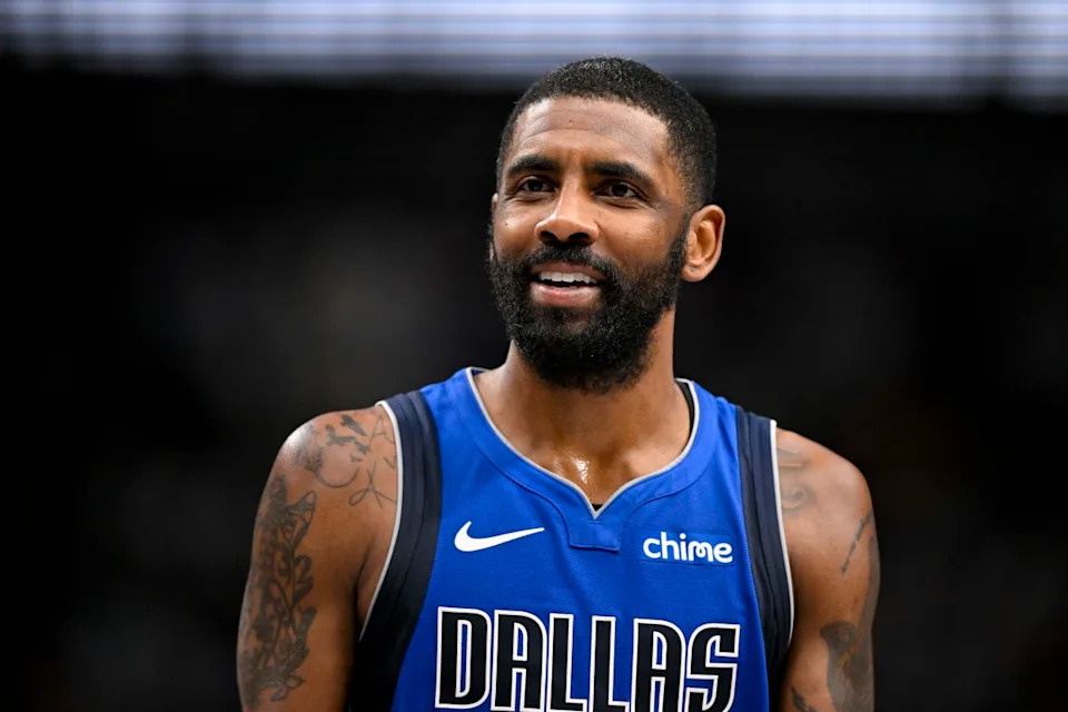 Dallas Mavericks guard Kyrie Irving (11)© Jerome Miron-Imagn Images