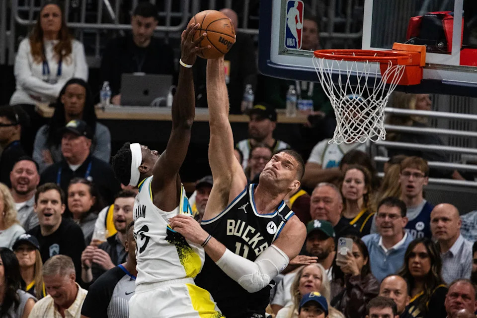 Los Angeles Clippers center Brook LopezTrevor Ruszkowski-Imagn Images
