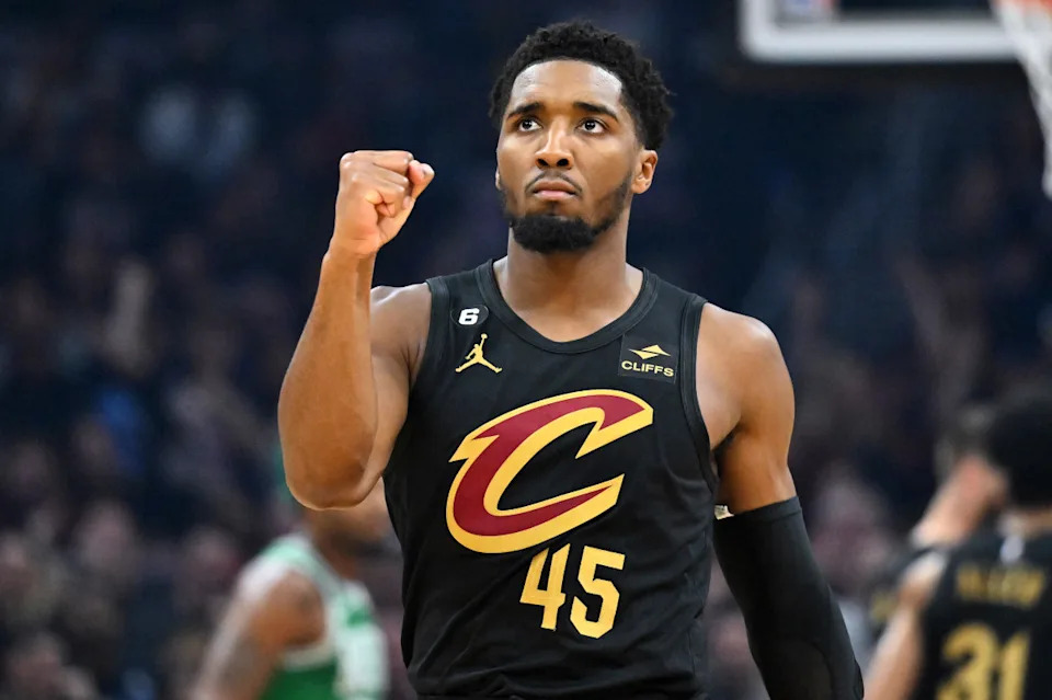 CLEVELAND, OHIO - NOVEMBER 02: Donovan Mitchell #45 of the Cleveland Cavaliers celebrates after the Cleveland Cavaliers scored during the first quarter against the Boston Celtics at Rocket Mortgage Fieldhouse on November 02, 2022 in Cleveland, Ohio. (Photo by Jason Miller/Getty Images)Jason Miller&sol;Getty Images