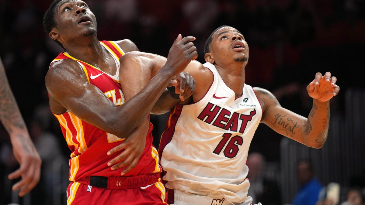 Phoenix Suns waive two-way player acquired in Kevin Durant trade