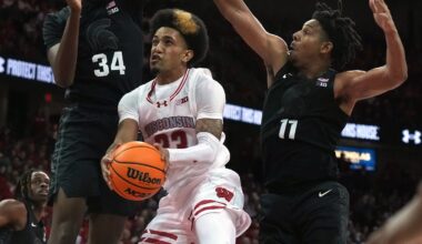 Former Wisconsin and Louisville player Chucky Hepburn signs 2-way deal