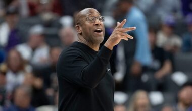 Mike Brown hired as Knicks new coach, replacing Tom Thibodeau