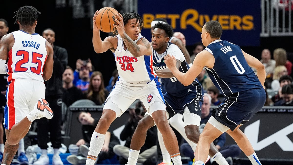 Detroit Pistons' Bobi Klintman shows more Summer League playmaking