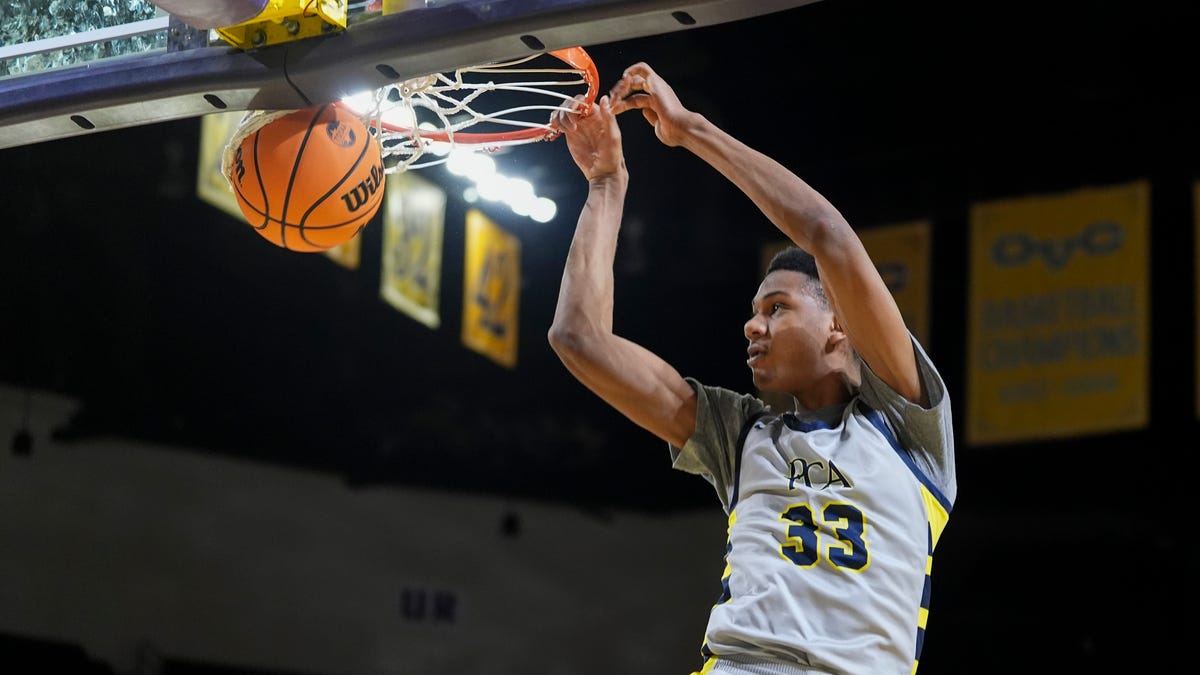 Chris Washington considering Charlie Ward's Rattlers