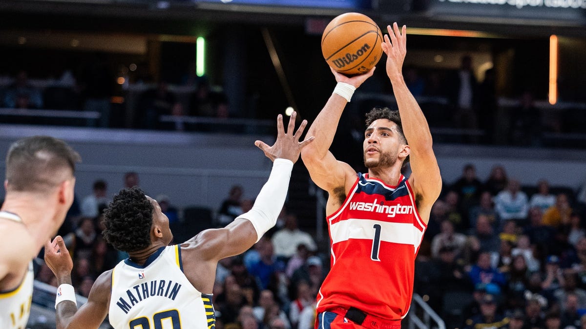 Colby Jones signs 2-way contract with Detroit Pistons