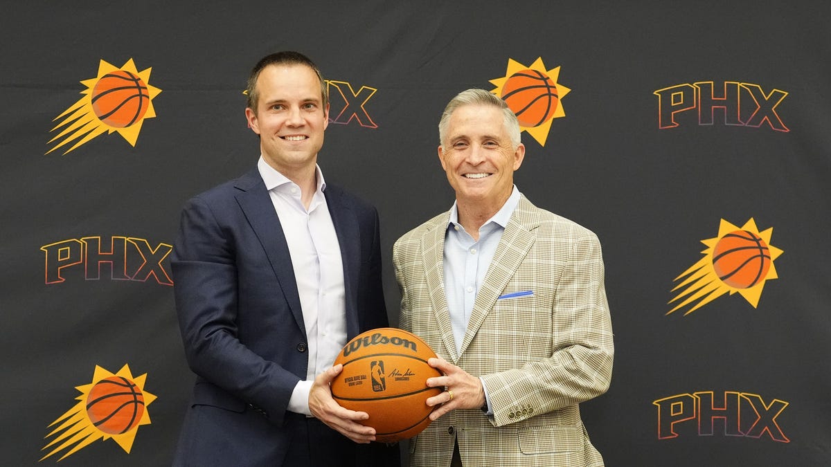 University of Arizona grad Jesse Mermuys joins Suns coaching staff
