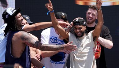 Fort Smith celebrates NBA Title with parade