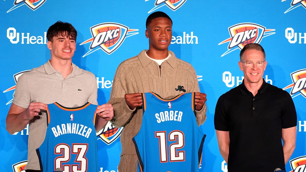 Thunder signs 2025 NBA Draft picks Thomas Sorber, Brooks Barnhizer