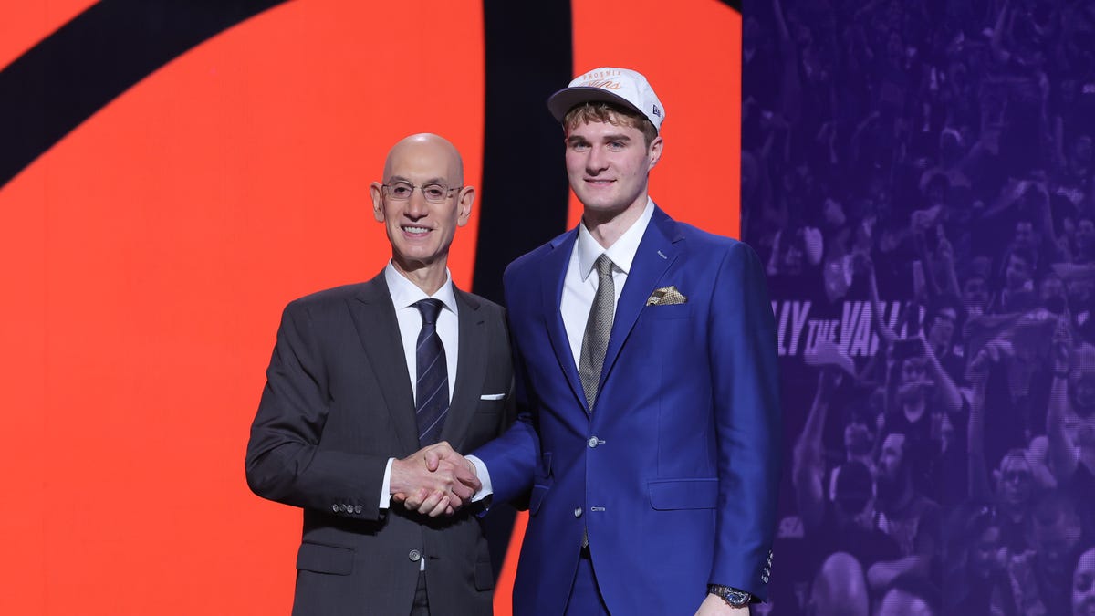29th pick reacts to Hornets' draft rights acquisition