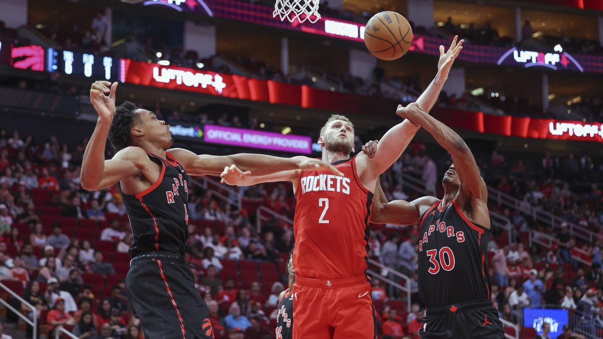 With Clint Capela on board at center, Rockets to waive Jock Landale