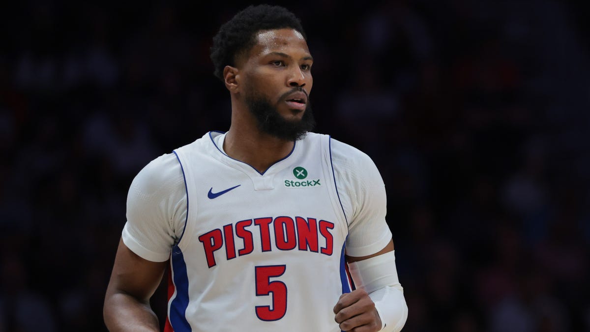 Former Pistons guard pays barber, dentist