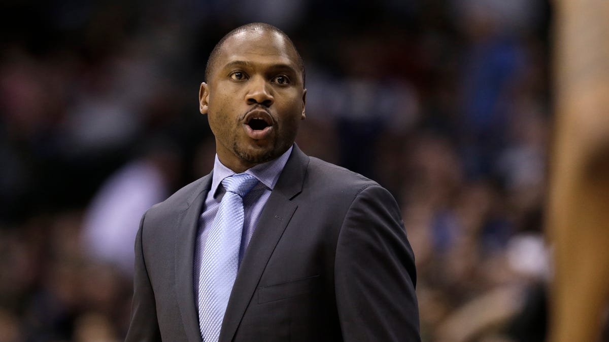 Ex-Piston Lindsey Hunter to take over Sparta boys basketball program