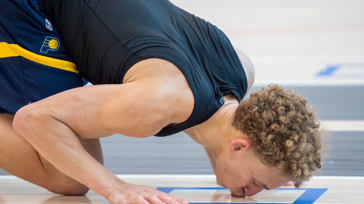 Pacers go with Taelon Peter over Enrique Freeman for final two-way spot