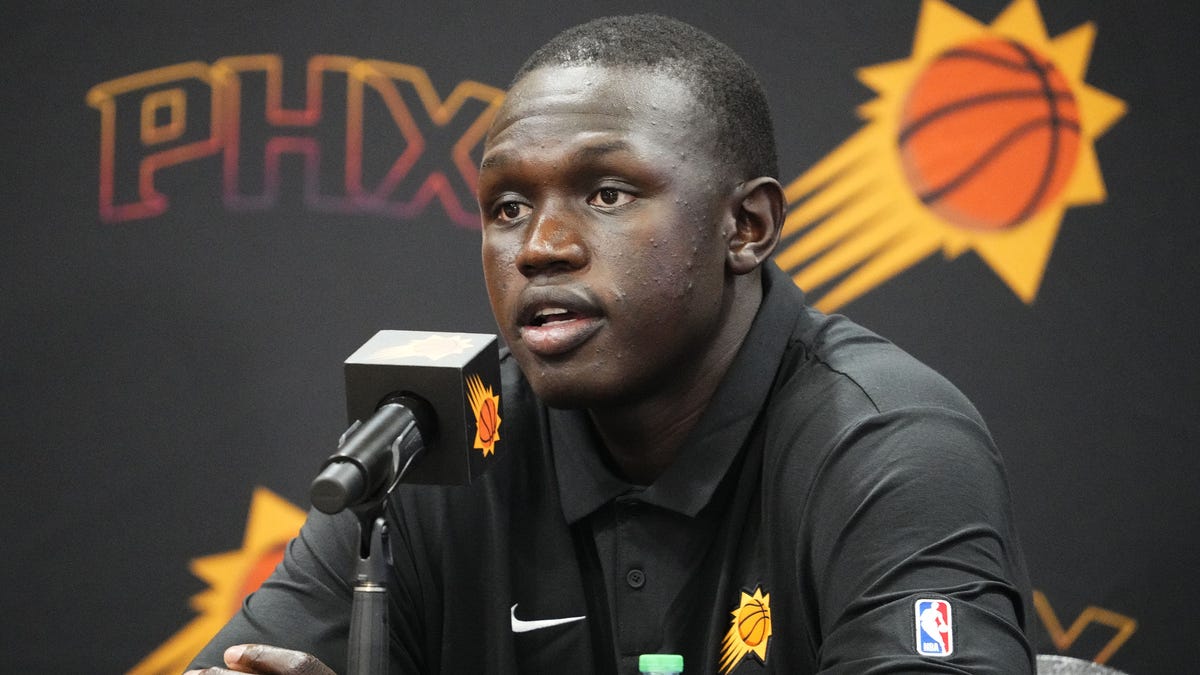Suns rookie Maluach shows potential in rim protection, rebounding