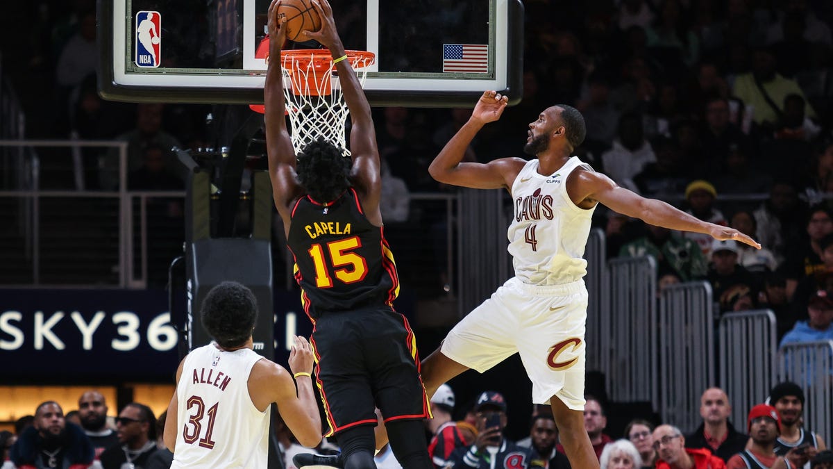 With Clint Capela signing, Rockets show belief in ‘double big’ lineups