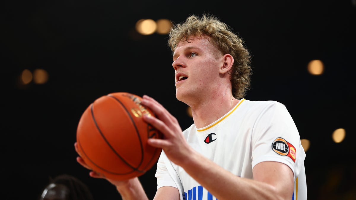 45th pick Rocco Zikarsky signs two-way contract