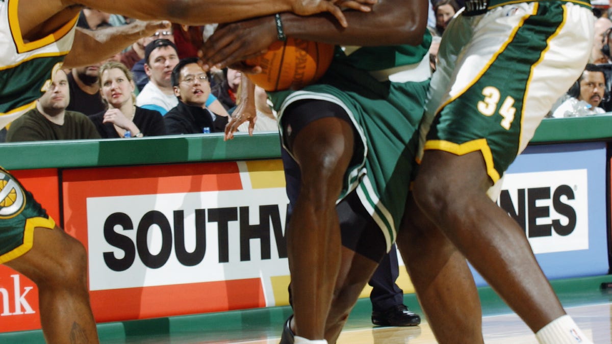 Thunder jersey history No. 34