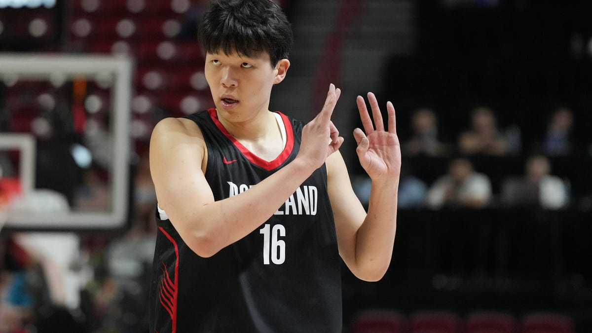 Damian Lillard offers honest take on Yang Hansen