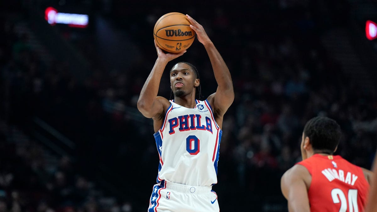 Sixers' Tyrese Maxey works out with NBA champ Kentavious Caldwell-Pope