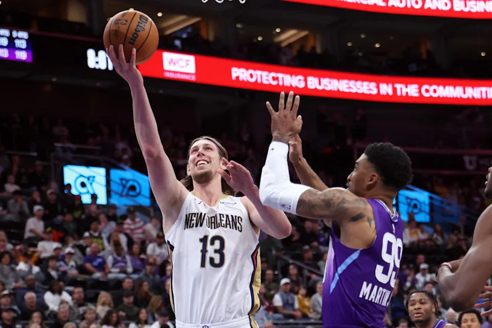 New Orleans Pelicans forward Kelly Olynyk (13) and Utah Jazz forward KJ Martin (99)Rob Gray-Imagn Images