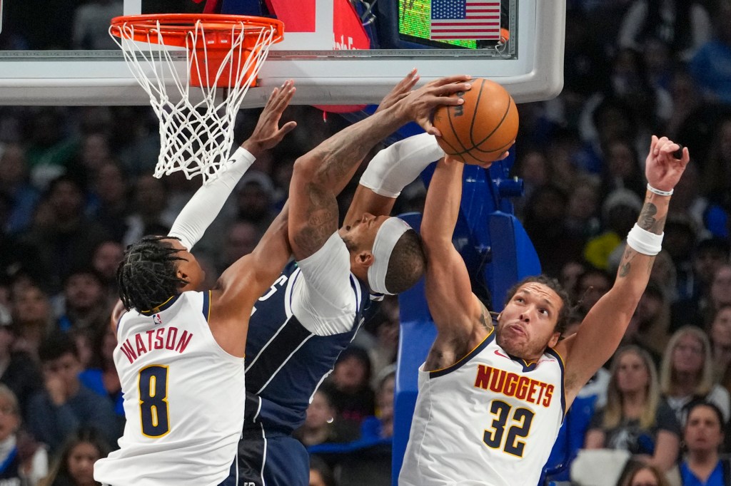 Aaron Gordon stars in return from calf injury, Nuggets storm back at Mavericks