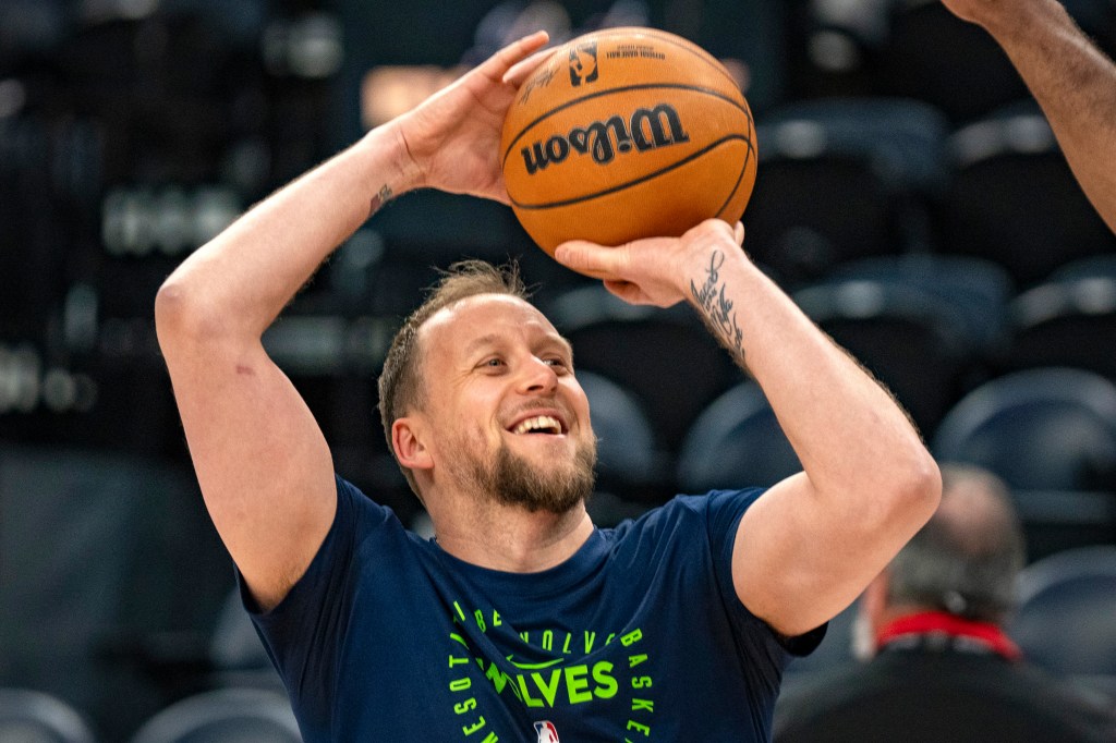 Timberwolves agree to deal to bring back Joe Ingles