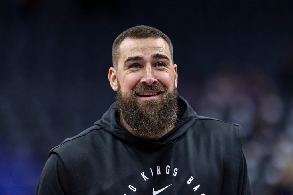 Nuggets need Jonas Valanciunas, must play hard ball after Greek offer