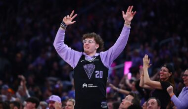 Warriors Toohey, Hawkins join Podziemski at Valkyries game