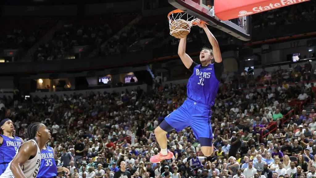 Cooper Flagg #32 of the Dallas Mavericks dunks against the San Antonio Spurs in the second half of a 2025 NBA Summer League game. (Ethan Miller/Getty Images)