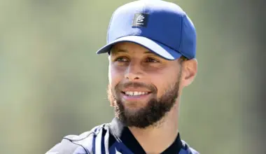 Warriors star Stephen Curry names the two smartest players he has ever seen on the court